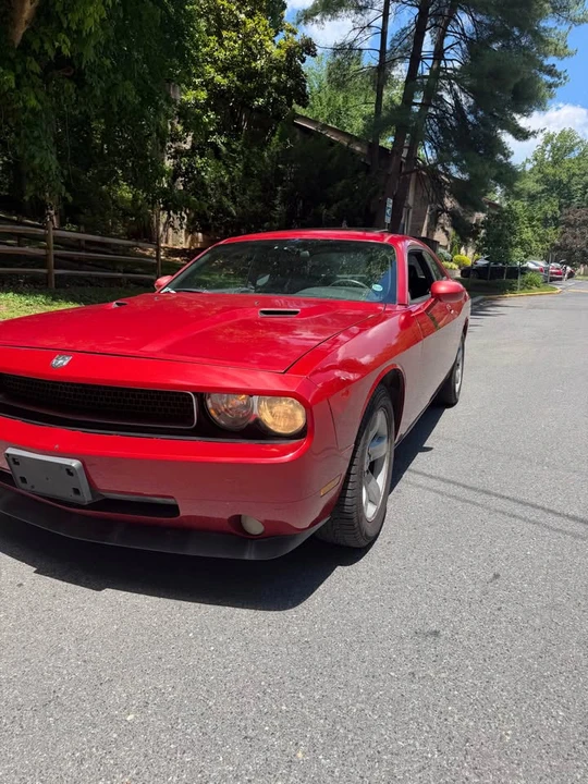2009 Dodge Challenger 3rd Gen - Image 3 of 9