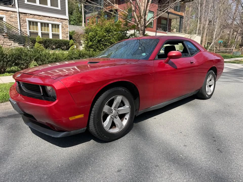 2009 Dodge Challenger 3rd Gen - Image 3 of 16