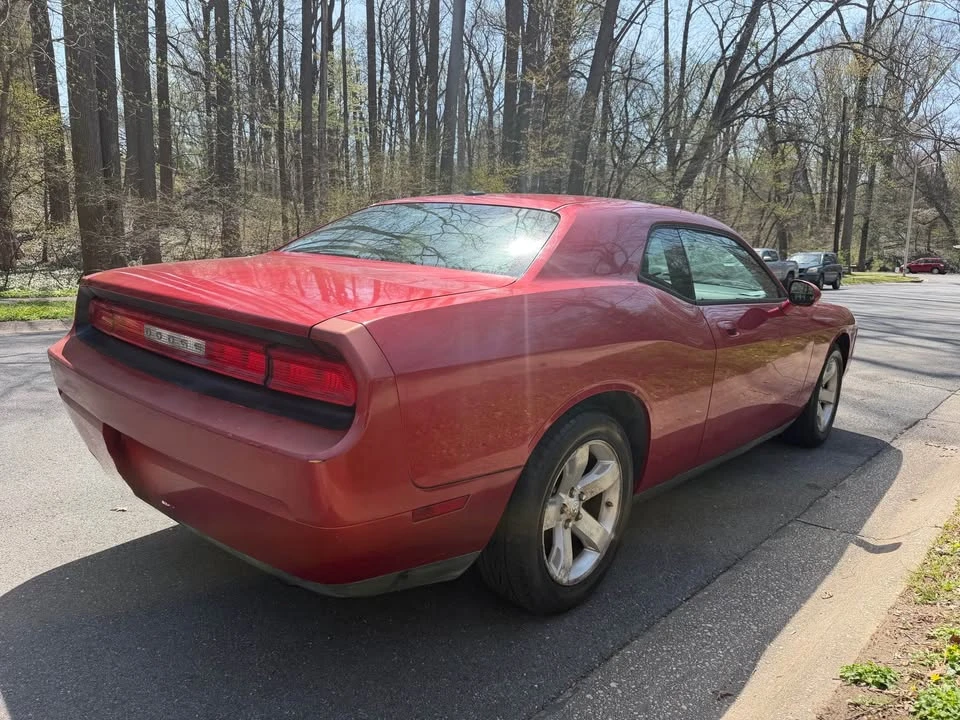 2009 Dodge Challenger 3rd Gen - Image 6 of 16