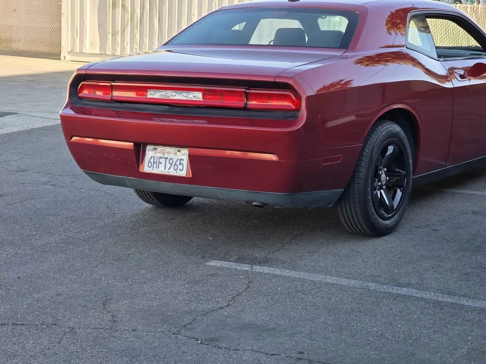 2009 Dodge Challenger 3rd Gen - Image 5 of 17