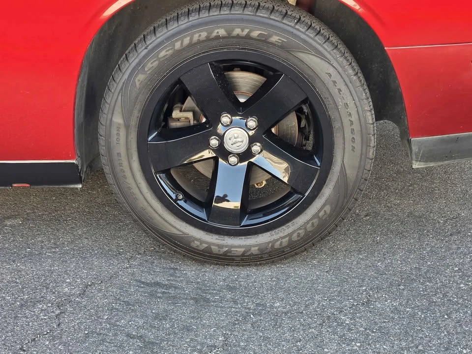 2009 Dodge Challenger 3rd Gen - Image 10 of 17