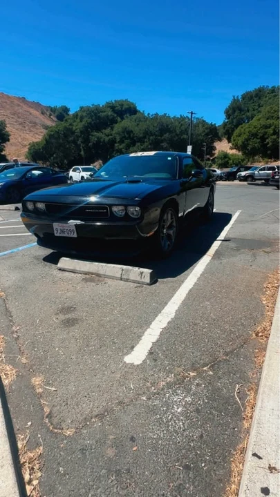 2009 Dodge Challenger 3rd Gen - Image 3 of 4