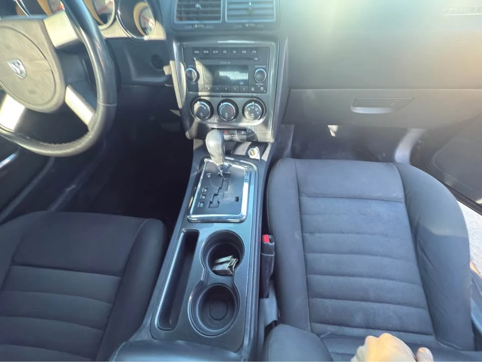 2009 Dodge Challenger 3rd Gen - Image 7 of 17