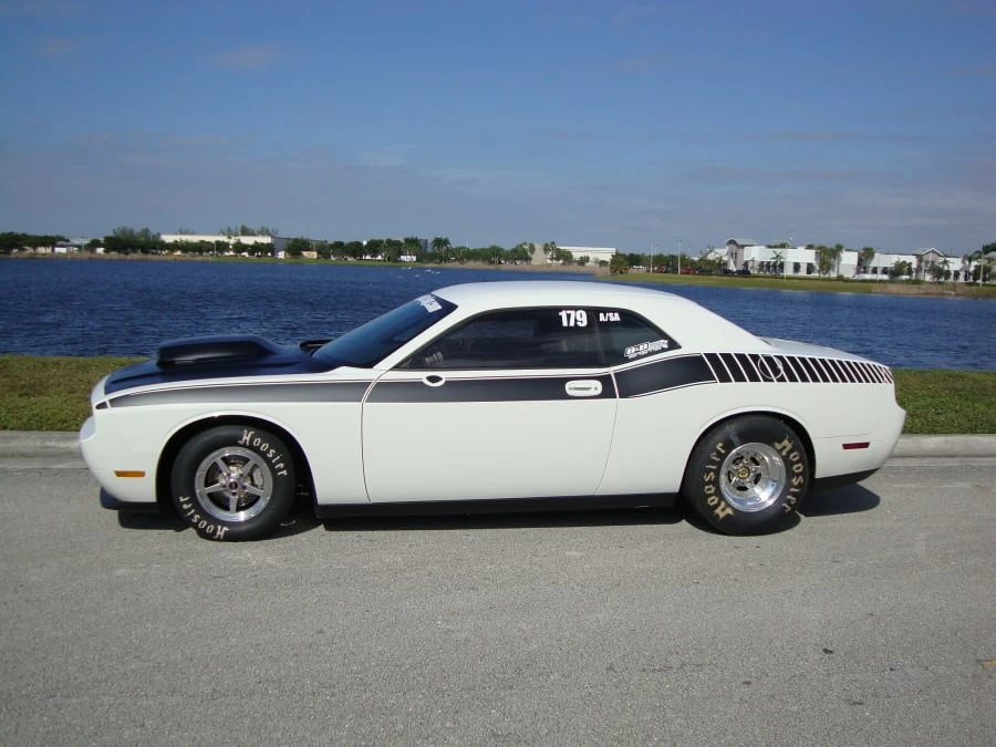 2009 Dodge Challenger 3rd Gen - Image 2 of 8