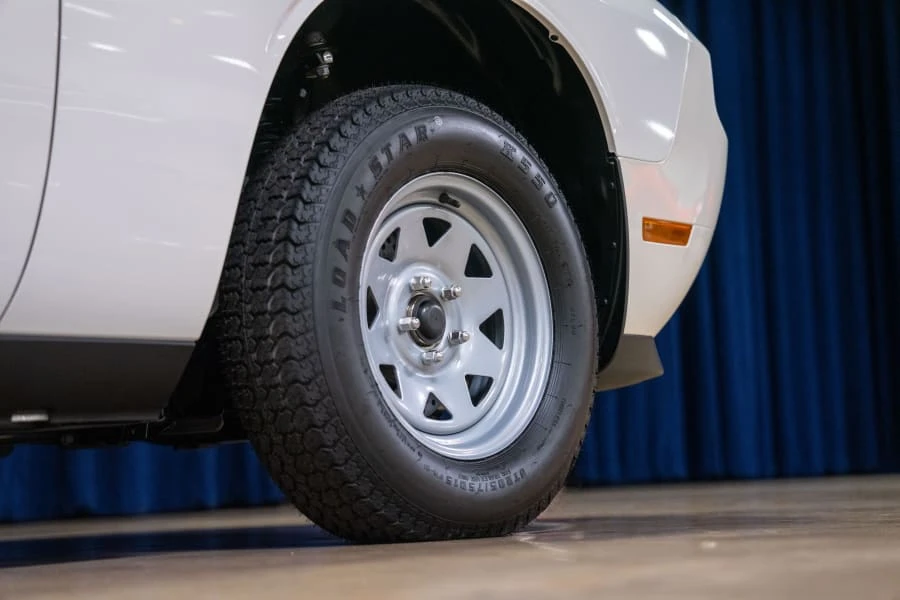 2009 Dodge Challenger SRT8 & 392 3rd Gen - Image 9 of 31