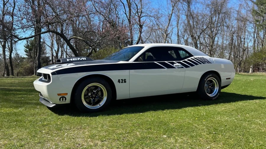 2009 Dodge Challenger SRT8 & 392 3rd Gen - Image 17 of 28
