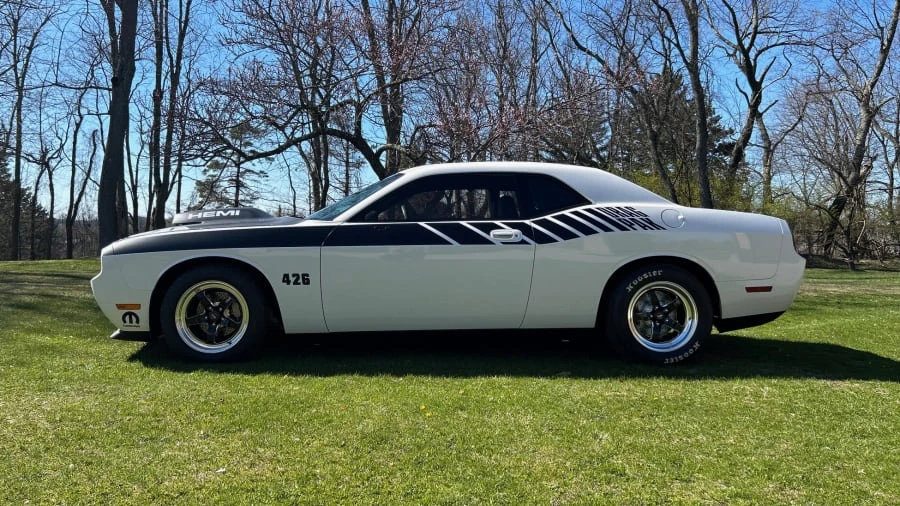 2009 Dodge Challenger SRT8 & 392 3rd Gen - Image 2 of 28
