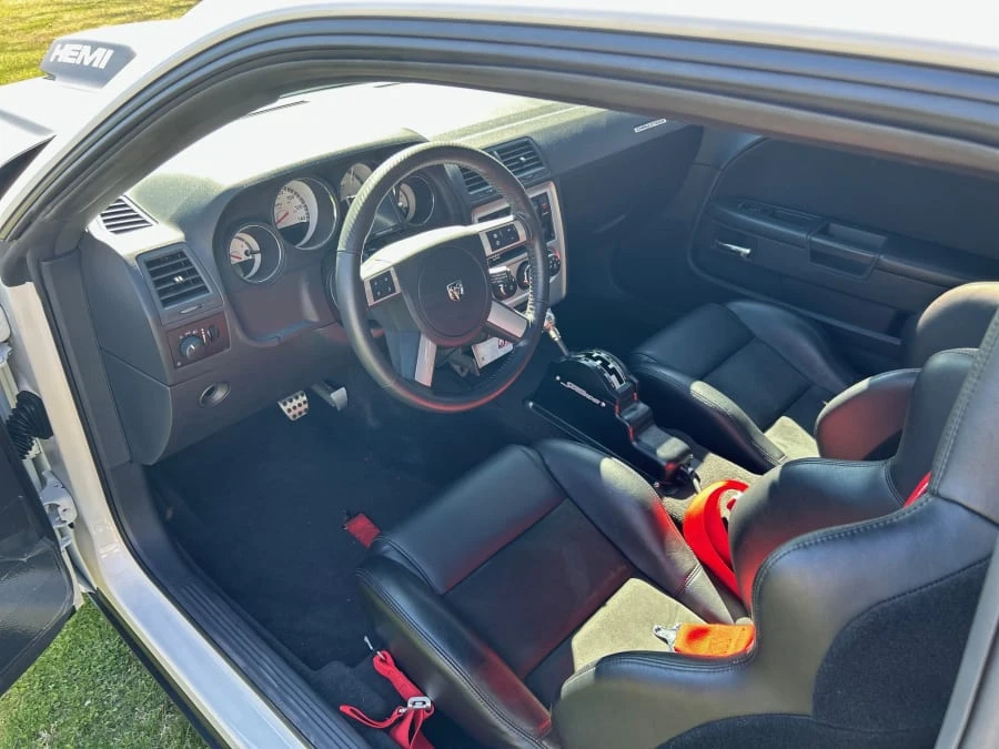 2009 Dodge Challenger SRT8 & 392 3rd Gen - Image 18 of 28
