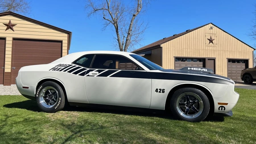 2009 Dodge Challenger SRT8 & 392 3rd Gen - Image 10 of 28