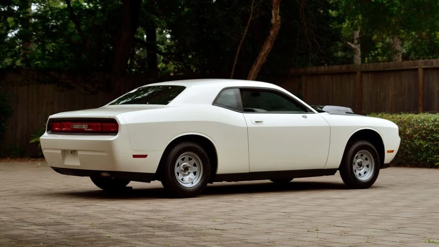2009 Dodge Challenger SRT8 & 392 3rd Gen - Image 3 of 12