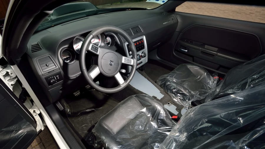 2009 Dodge Challenger SRT8 & 392 3rd Gen - Image 4 of 12