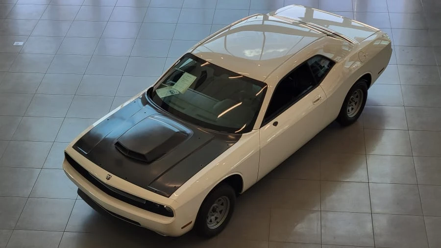 2009 Dodge Challenger SRT8 & 392 3rd Gen - Image 4 of 8