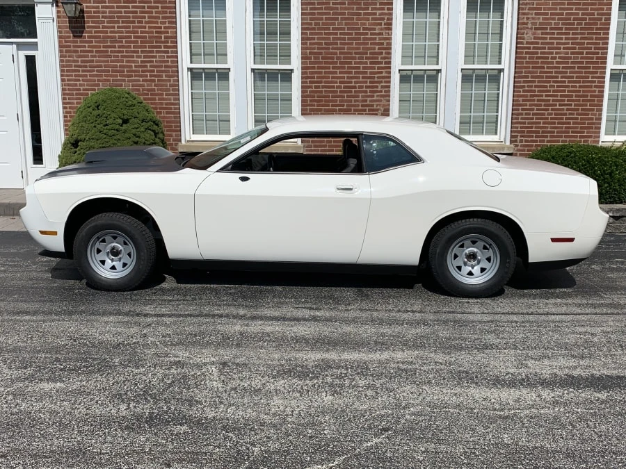 2009 Dodge Challenger SRT8 & 392 3rd Gen - Image 2 of 8