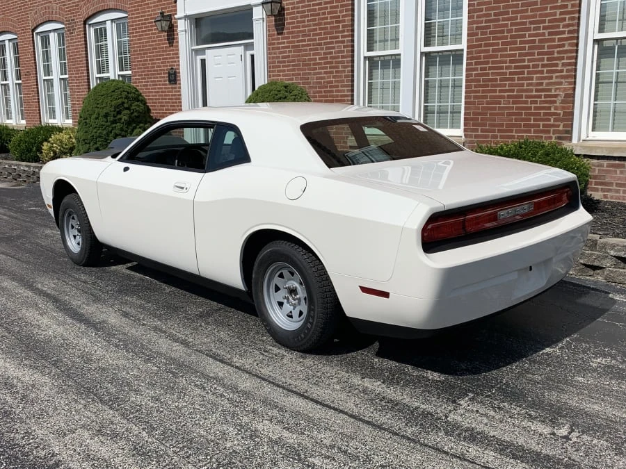 2009 Dodge Challenger SRT8 & 392 3rd Gen - Image 3 of 8
