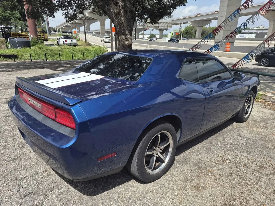 2009 Dodge Challenger 3rd Gen - Image 3 of 4