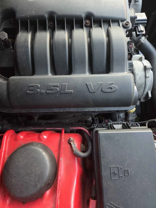2009 Dodge Challenger 3rd Gen - Image 8 of 10