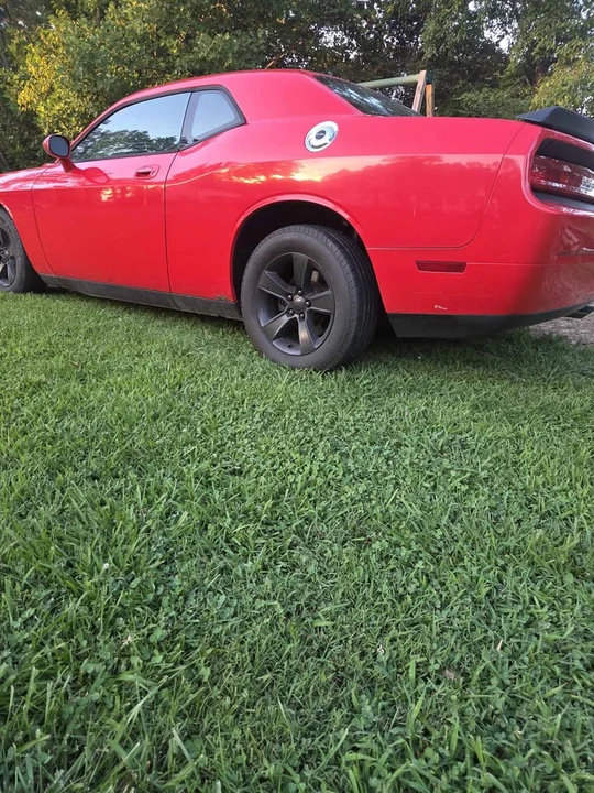 2009 Dodge Challenger 3rd Gen - Image 6 of 10