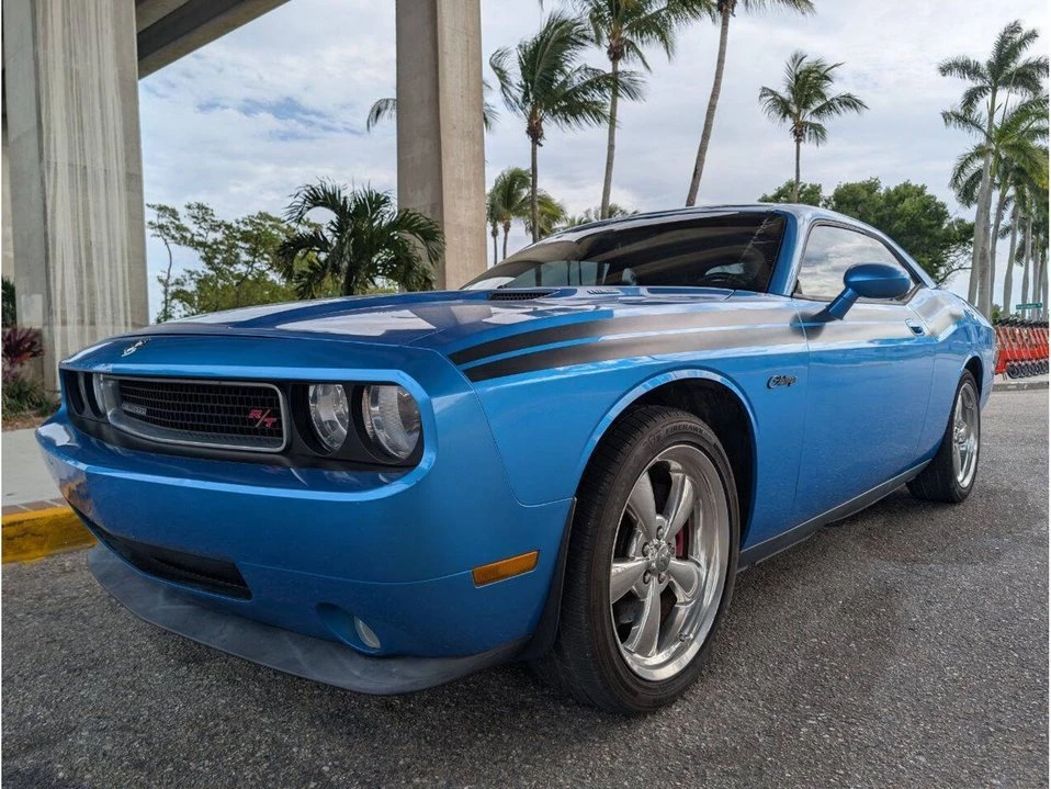 2009 Dodge Challenger 3rd Gen - Image 9 of 20