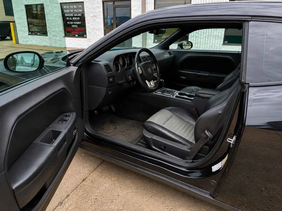 2009 Dodge Challenger 3rd Gen - Image 4 of 8