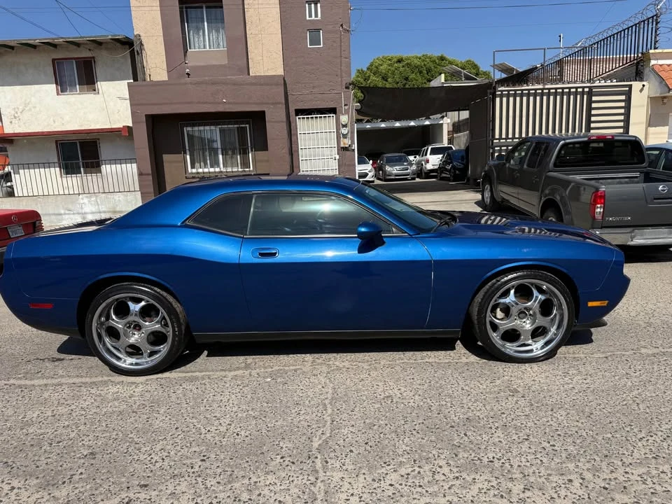 2009 Dodge Challenger 3rd Gen - Image 5 of 14