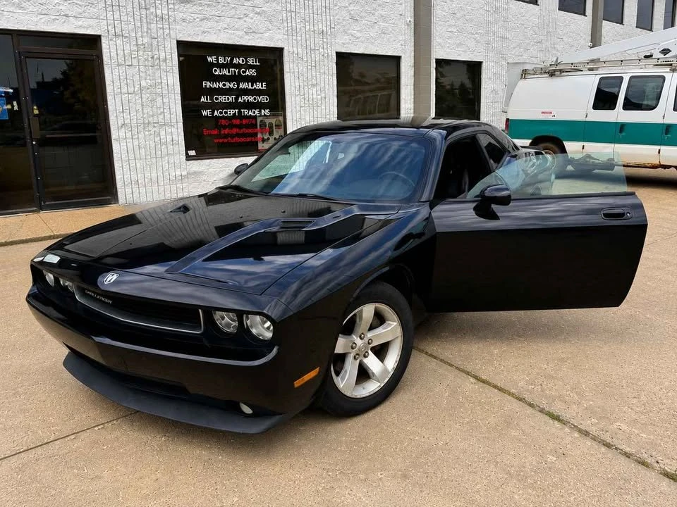 2009 Dodge Challenger 3rd Gen - Image 3 of 8