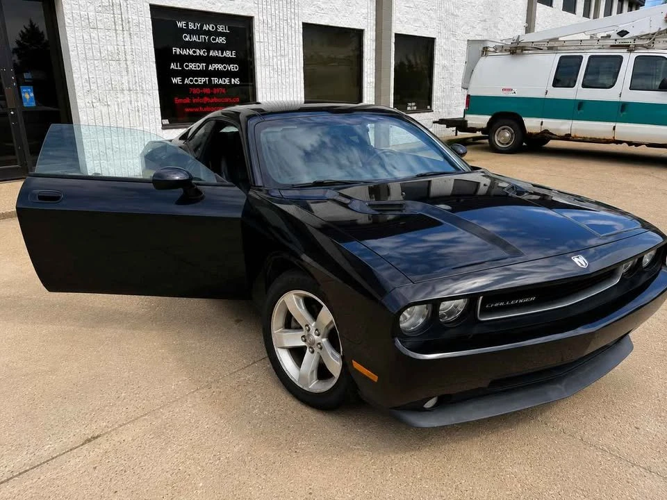 2009 Dodge Challenger 3rd Gen - Image 2 of 8