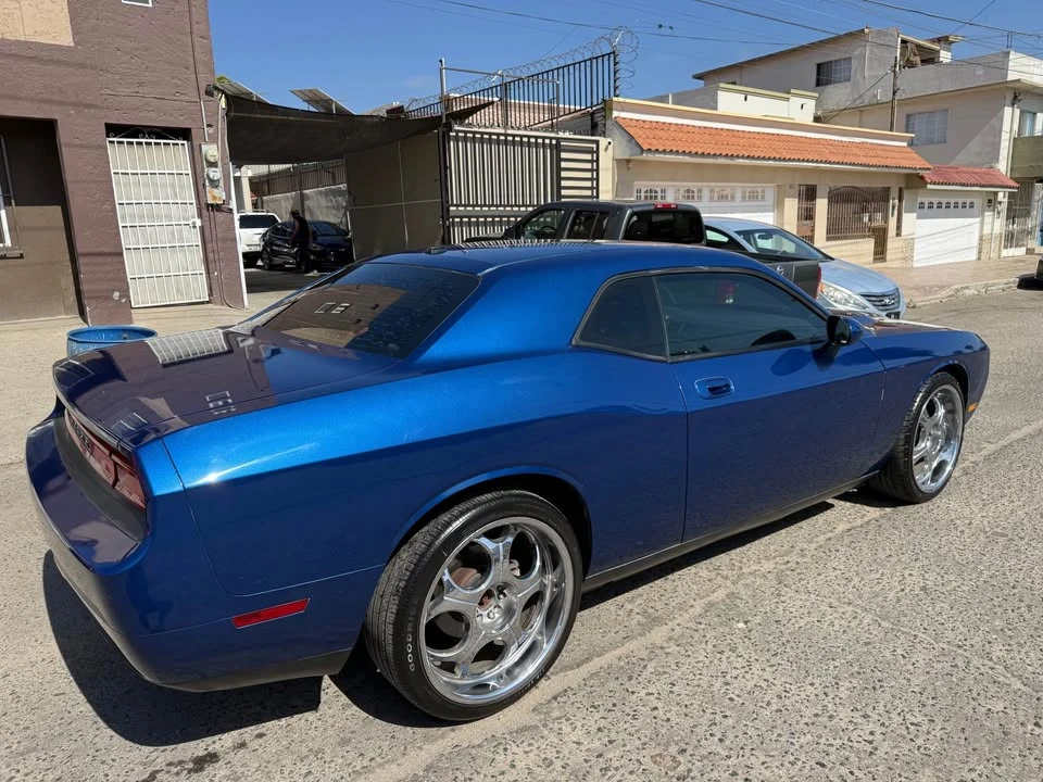 2009 Dodge Challenger 3rd Gen - Image 7 of 14