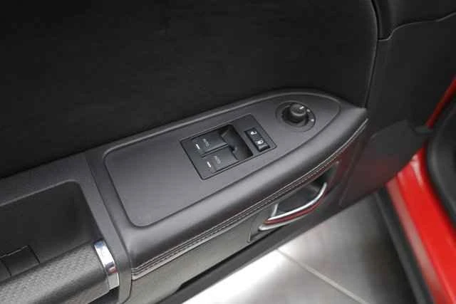 2009 Dodge Challenger 3rd Gen - Image 10 of 19