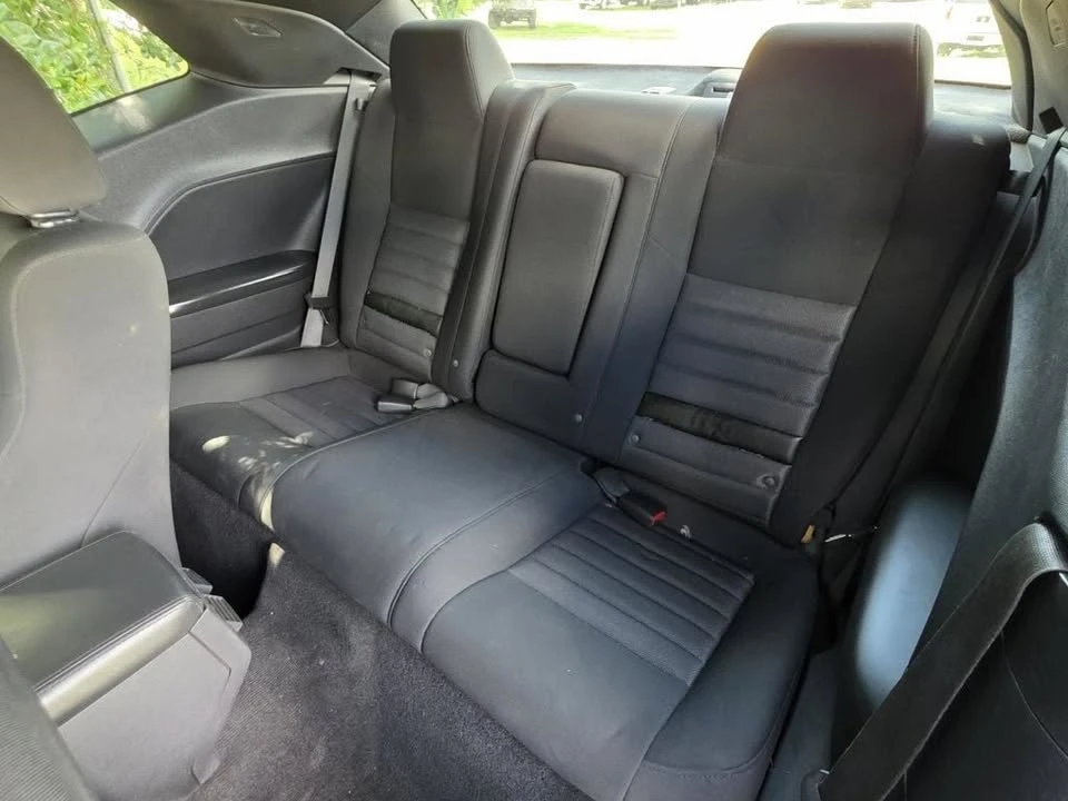 2009 Dodge Challenger 3rd Gen - Image 10 of 20