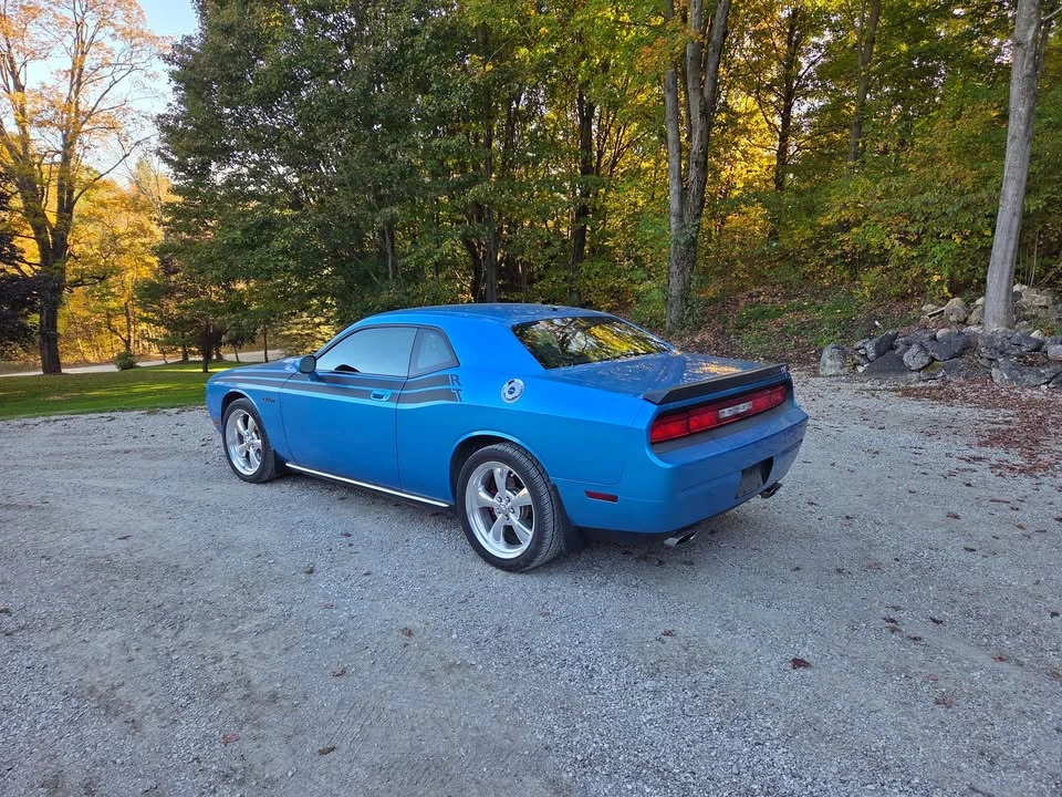 2009 Dodge Challenger 3rd Gen - Image 2 of 7