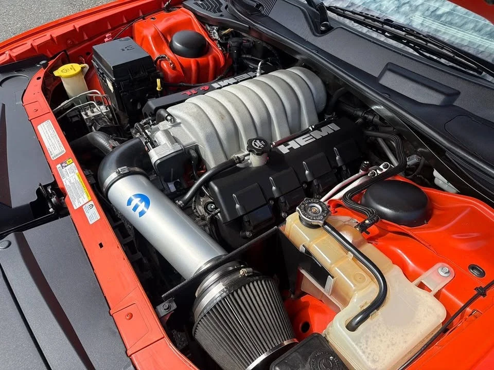 2009 Dodge Challenger 3rd Gen - Image 11 of 20
