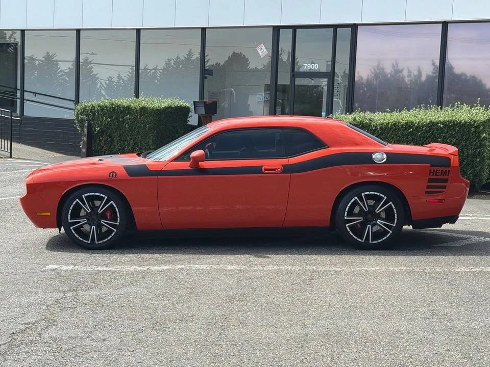 2009 Dodge Challenger 3rd Gen - Image 2 of 20
