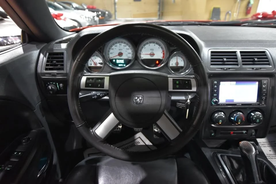 2009 Dodge Challenger 3rd Gen - Image 17 of 20
