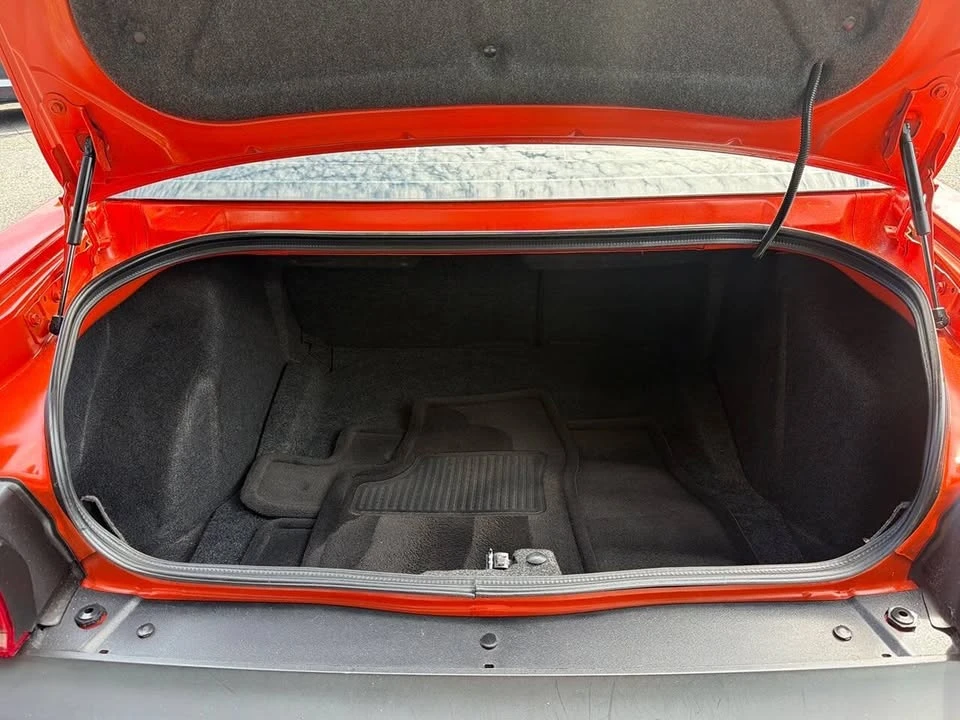 2009 Dodge Challenger 3rd Gen - Image 5 of 20
