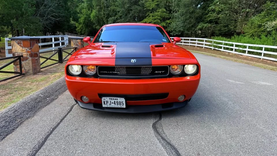 2009 Dodge Challenger 3rd Gen - Image 4 of 17