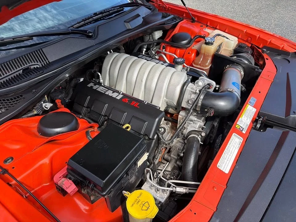 2009 Dodge Challenger 3rd Gen - Image 12 of 20