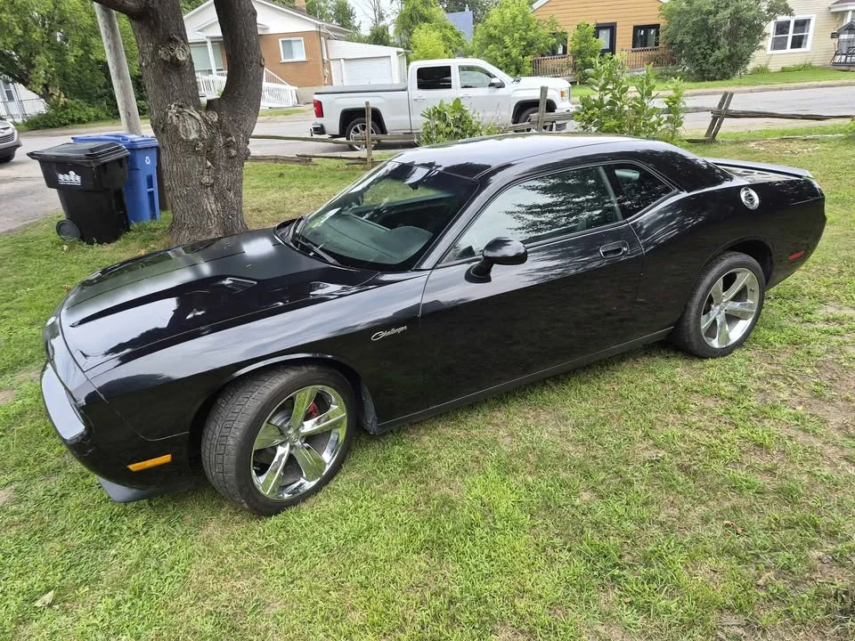 2009 Dodge Challenger 3rd Gen - Image 3 of 8