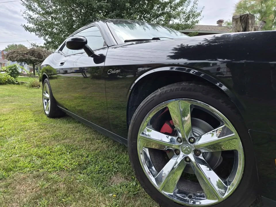 2009 Dodge Challenger 3rd Gen - Image 2 of 8