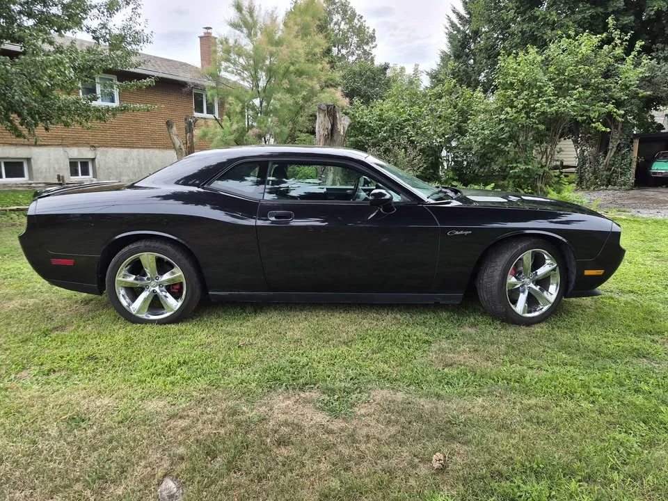 2009 Dodge Challenger 3rd Gen - Image 4 of 8