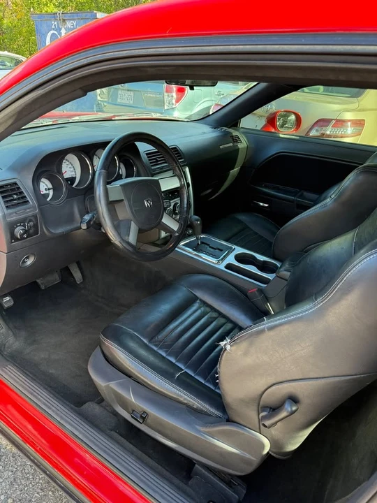 2009 Dodge Challenger 3rd Gen - Image 5 of 10