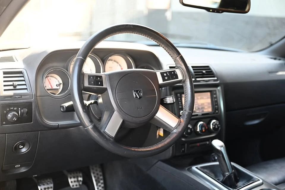 2009 Dodge Challenger 3rd Gen - Image 17 of 20