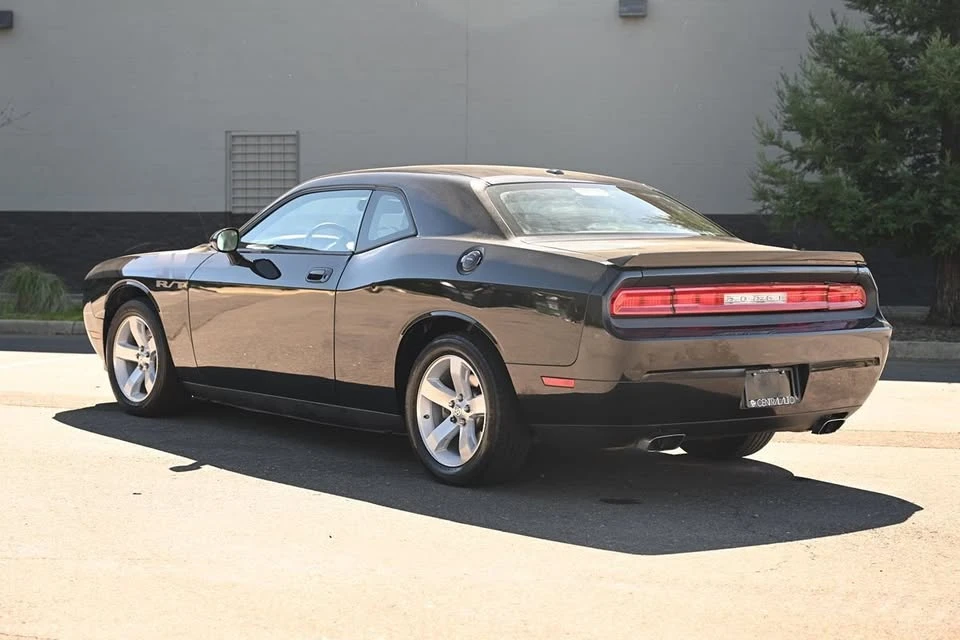 2009 Dodge Challenger 3rd Gen - Image 5 of 20