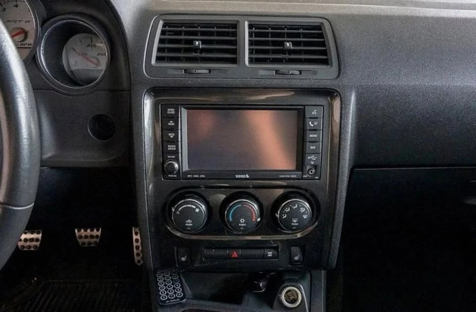 2009 Dodge Challenger 3rd Gen - Image 19 of 20