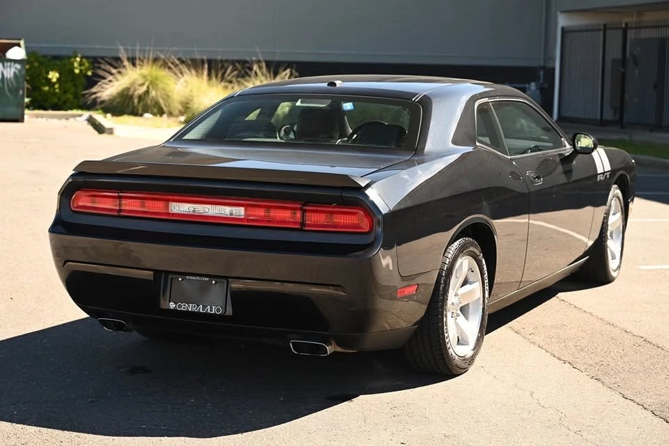 2009 Dodge Challenger 3rd Gen - Image 7 of 20