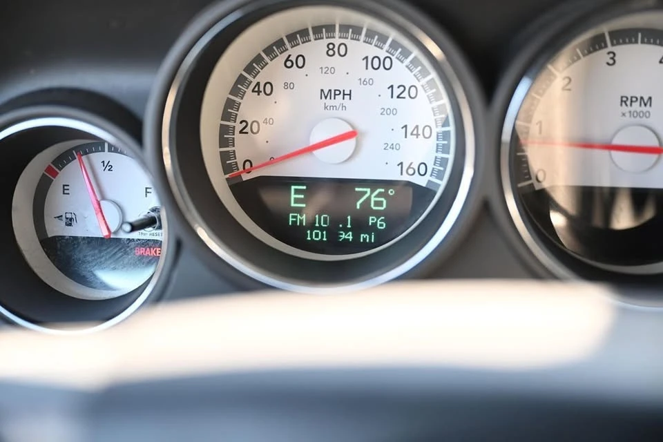 2009 Dodge Challenger 3rd Gen - Image 19 of 20
