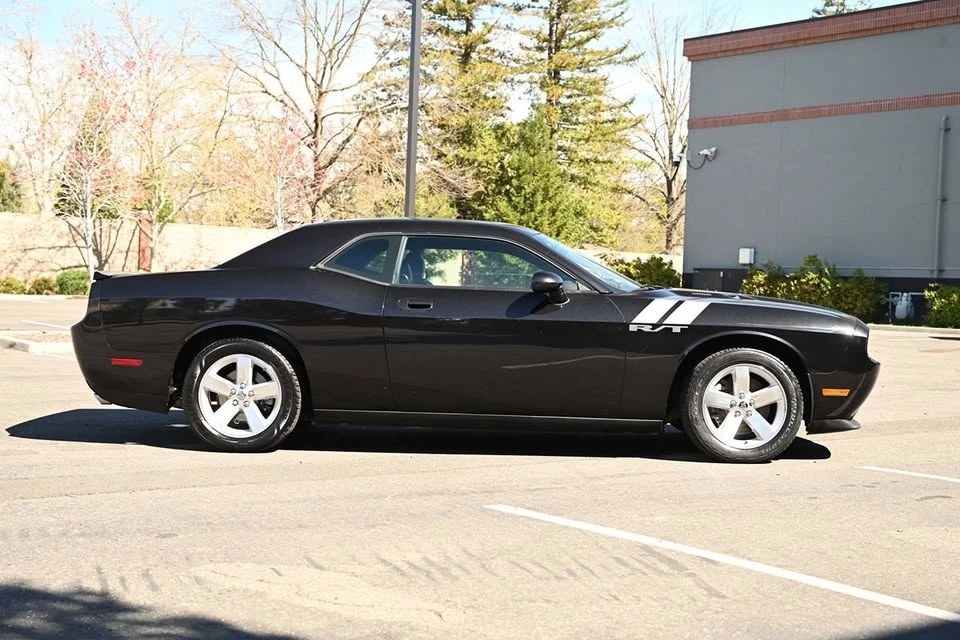 2009 Dodge Challenger 3rd Gen - Image 8 of 20