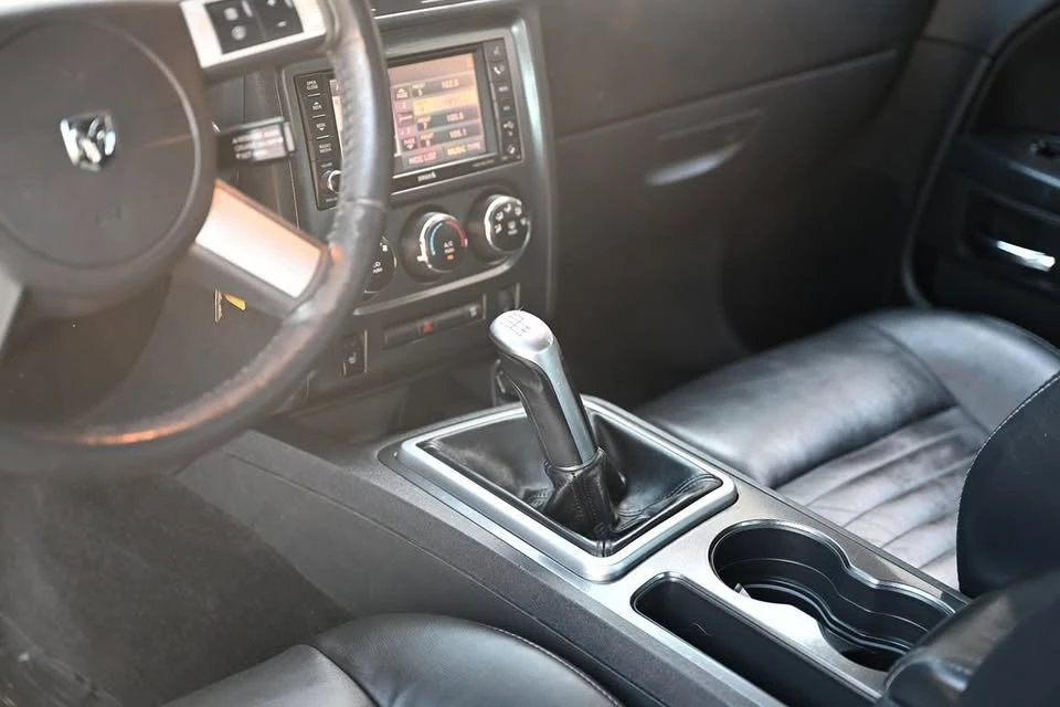 2009 Dodge Challenger 3rd Gen - Image 18 of 20