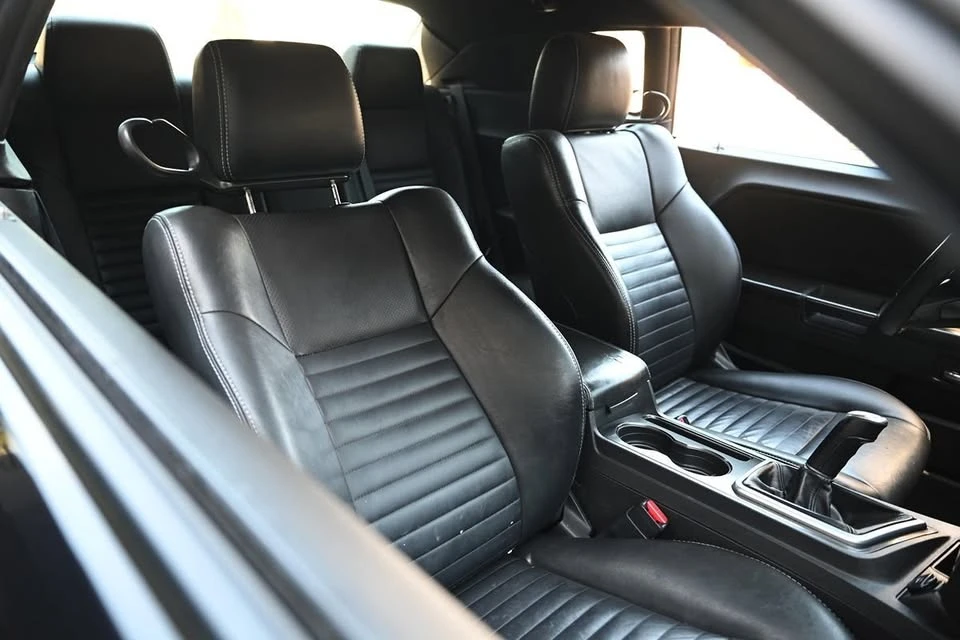 2009 Dodge Challenger 3rd Gen - Image 11 of 20