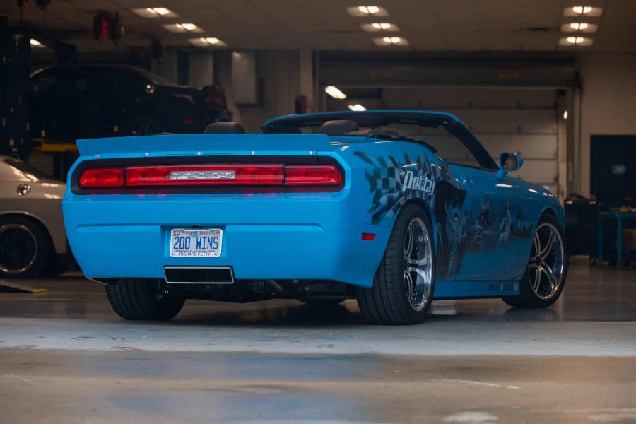 2009 Dodge Challenger 3rd Gen - Image 3 of 31