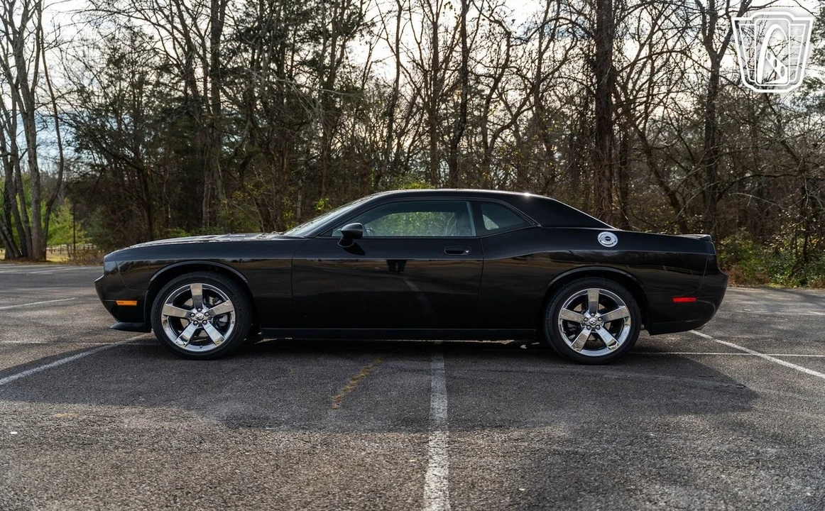 2009 Dodge Challenger 3rd Gen - Image 10 of 12